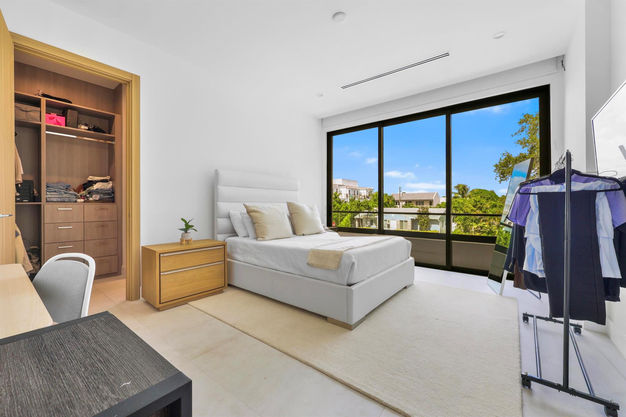 LAS OLAS PARK - Residential