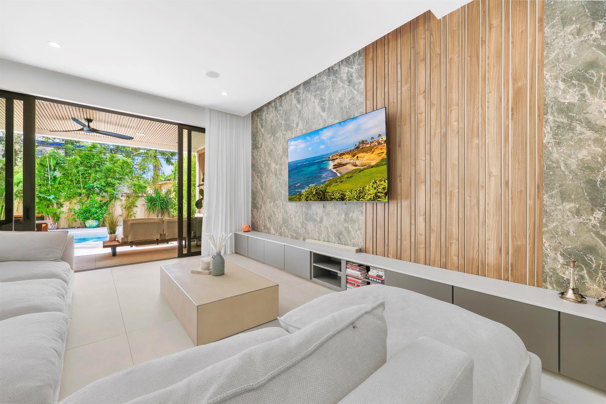 LAS OLAS PARK - Residential