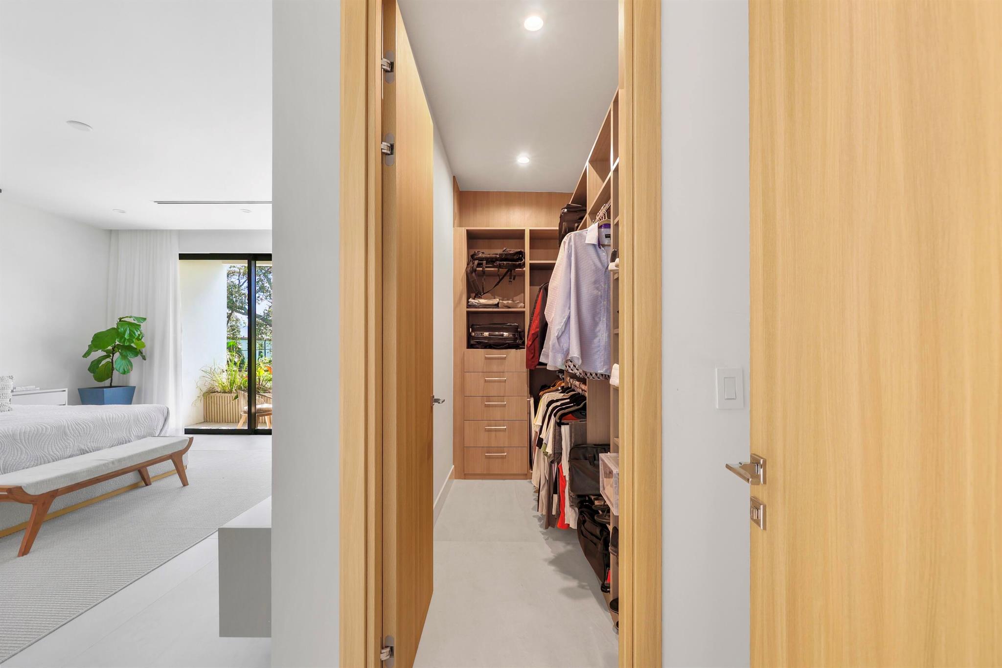 LAS OLAS PARK - Residential