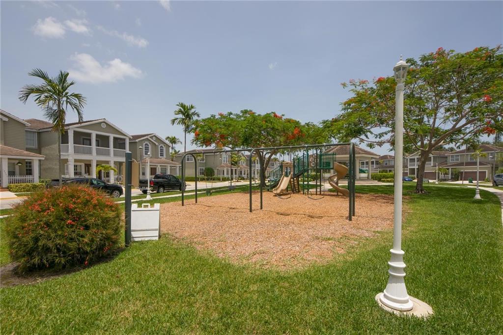 CINNAMON CROSSINGS - Residential