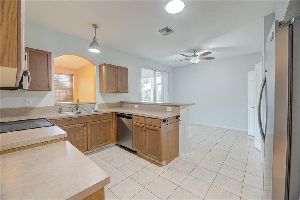 CINNAMON CROSSINGS - Residential