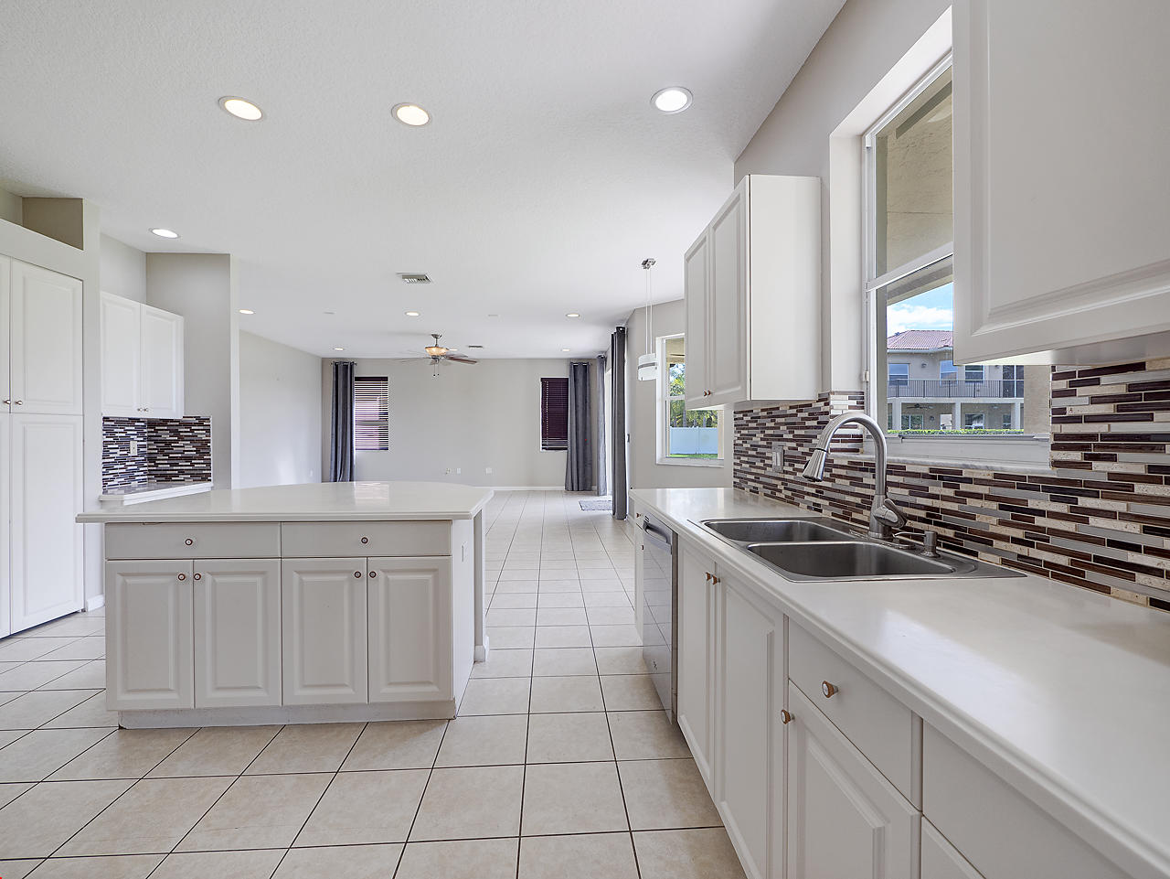 OLYMPIA 2 - Residential