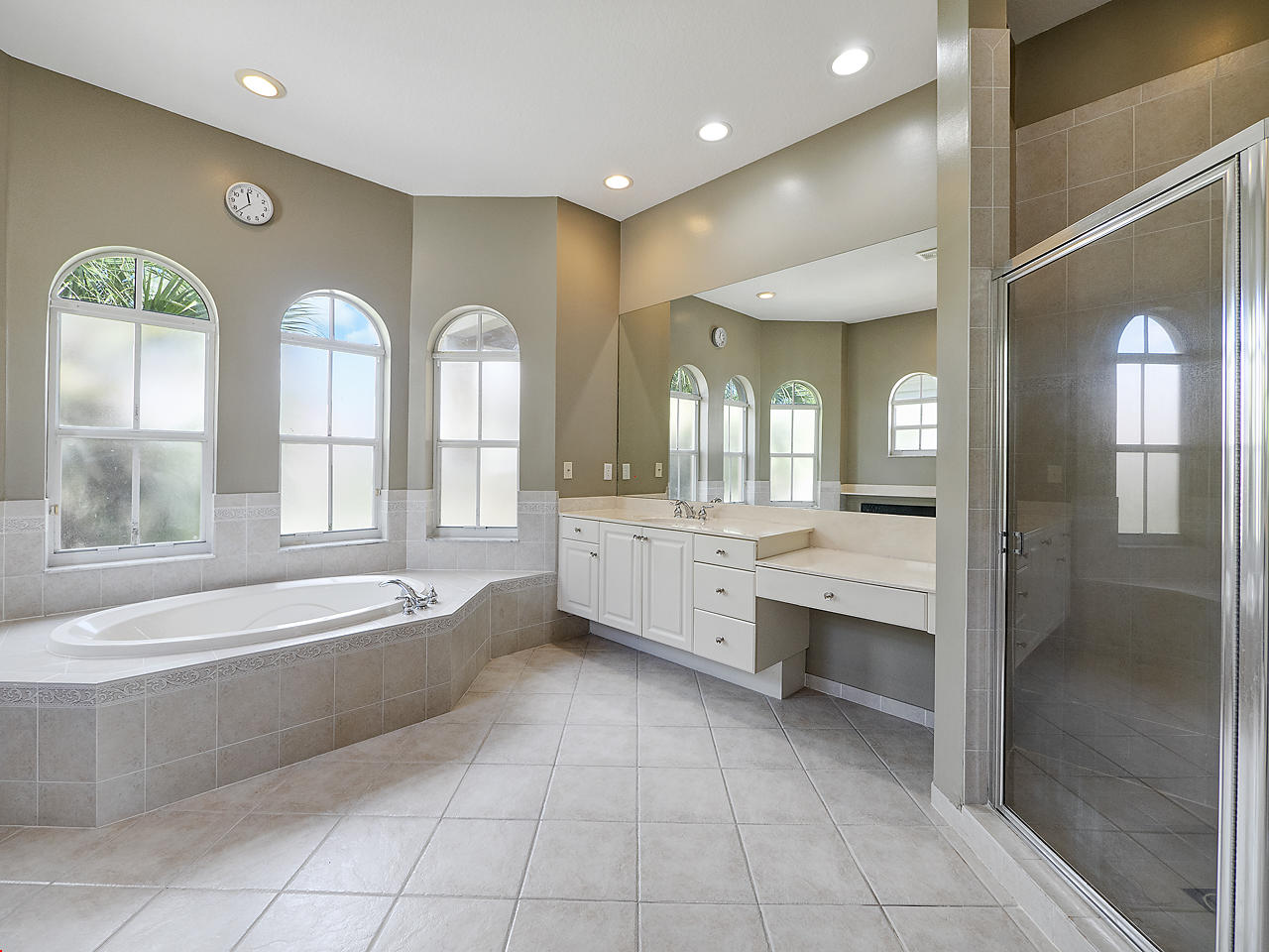 OLYMPIA 2 - Residential