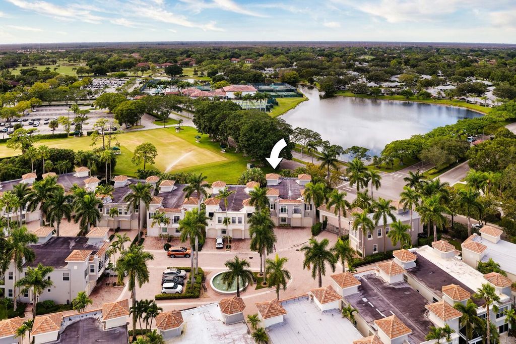 Photo of 507 Resort Lane, Palm Beach Gardens, FL 33418 (MLS # R11138988)