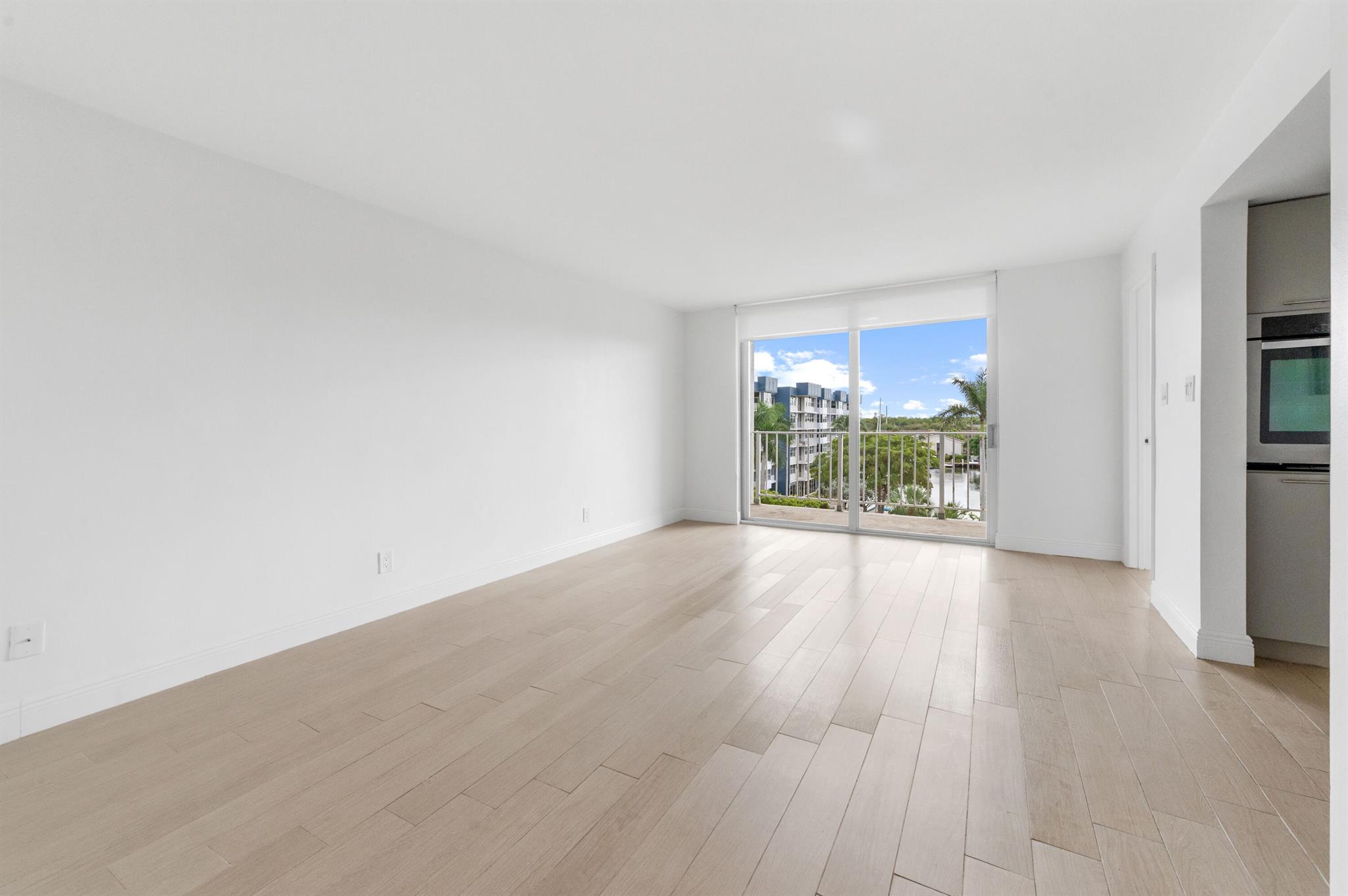 REEF NORTH CONDO - Residential Lease