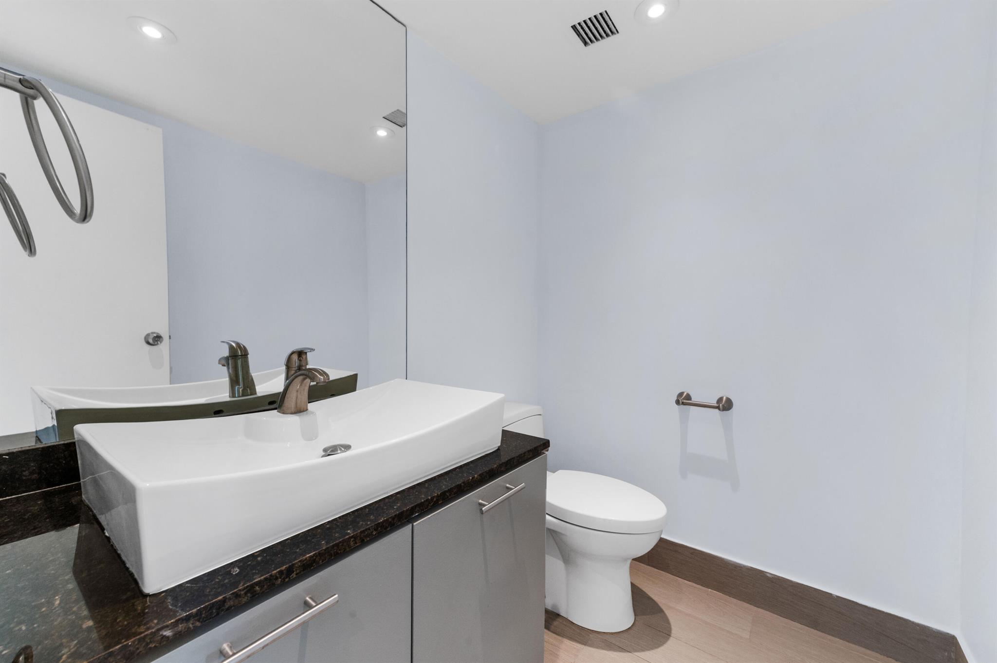 REEF NORTH CONDO - Residential Lease