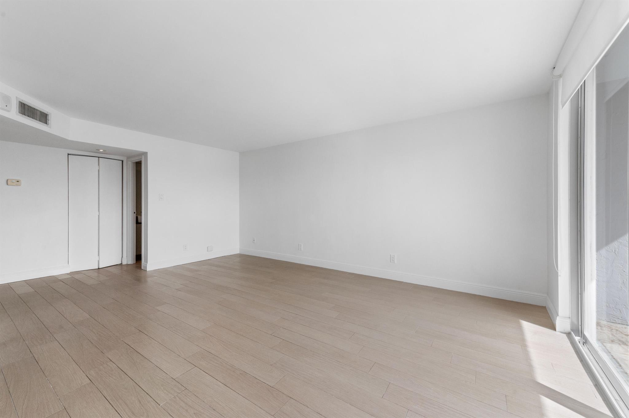 REEF NORTH CONDO - Residential Lease