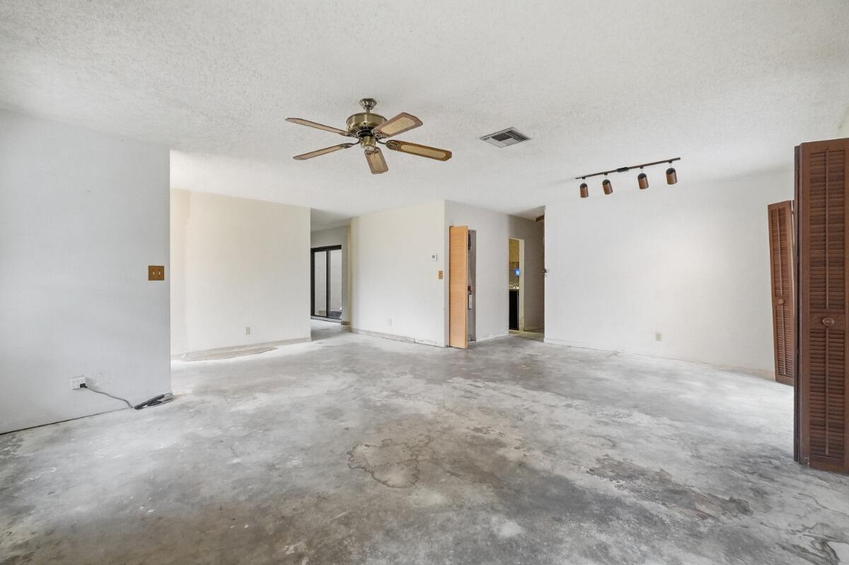 POLYNESIAN VILLAS - Residential