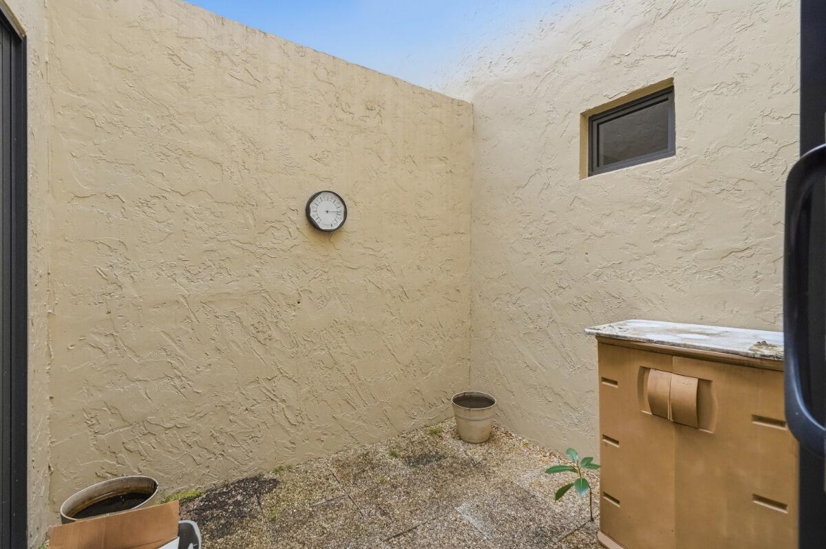 POLYNESIAN VILLAS - Residential