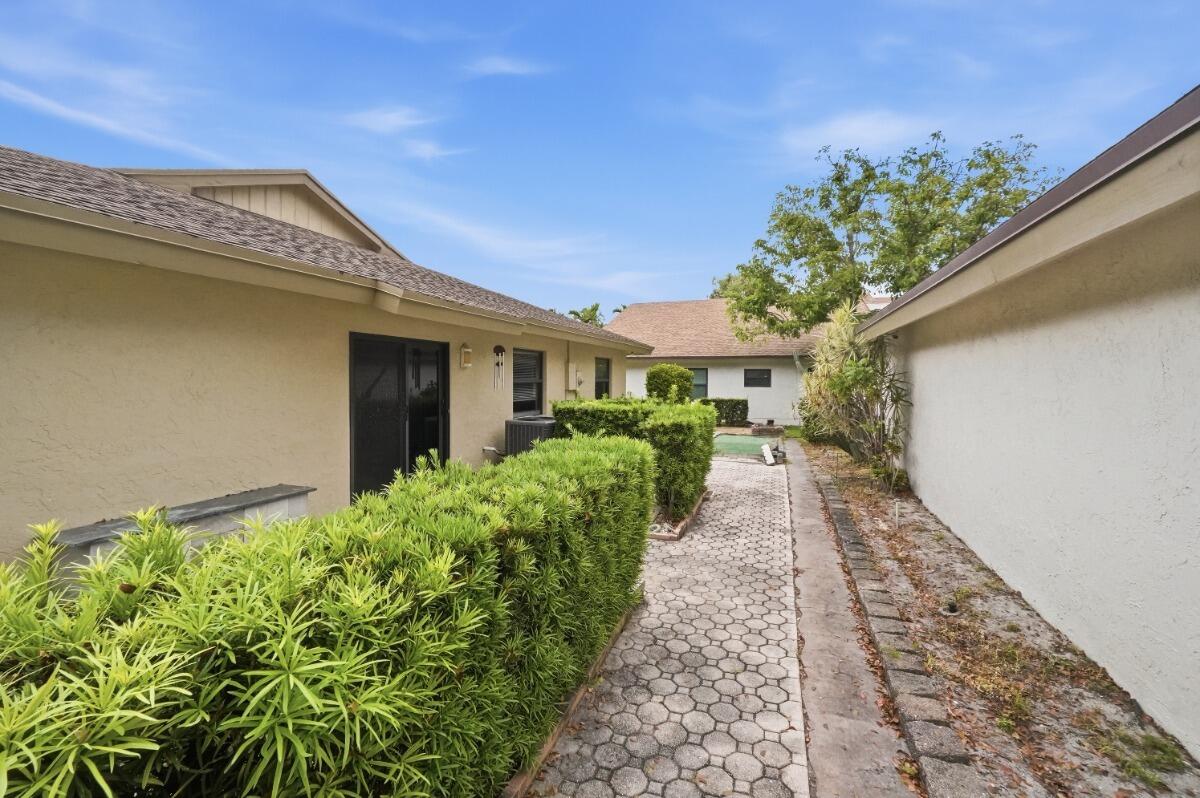 POLYNESIAN VILLAS - Residential