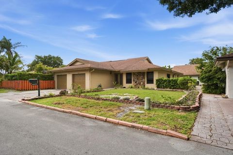 Tiny photo for 6621 NW 4th Court, Plantation, FL 33317 (MLS # B26007360)