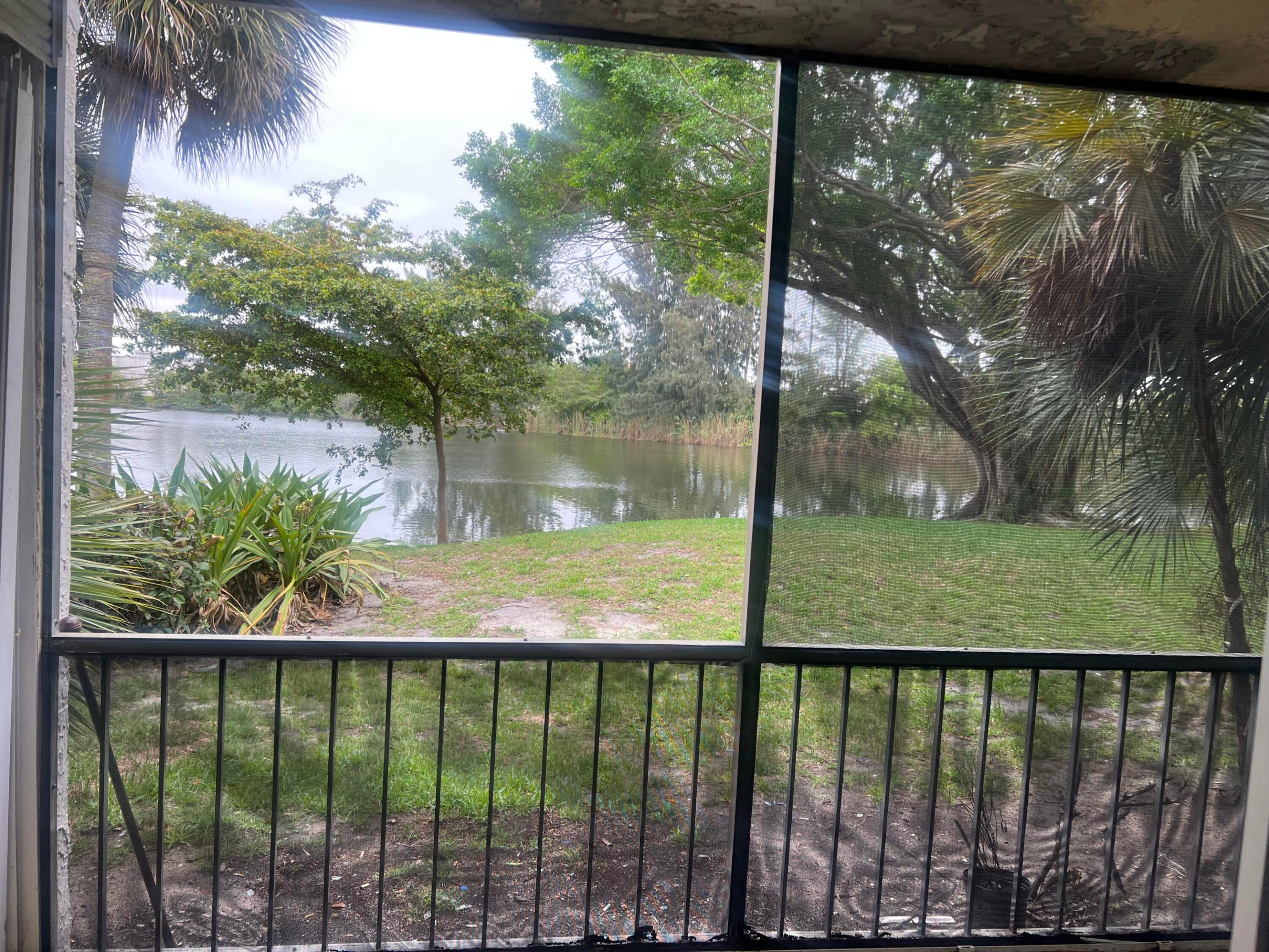 GARDEN LAKES OF INVERRARY - Residential