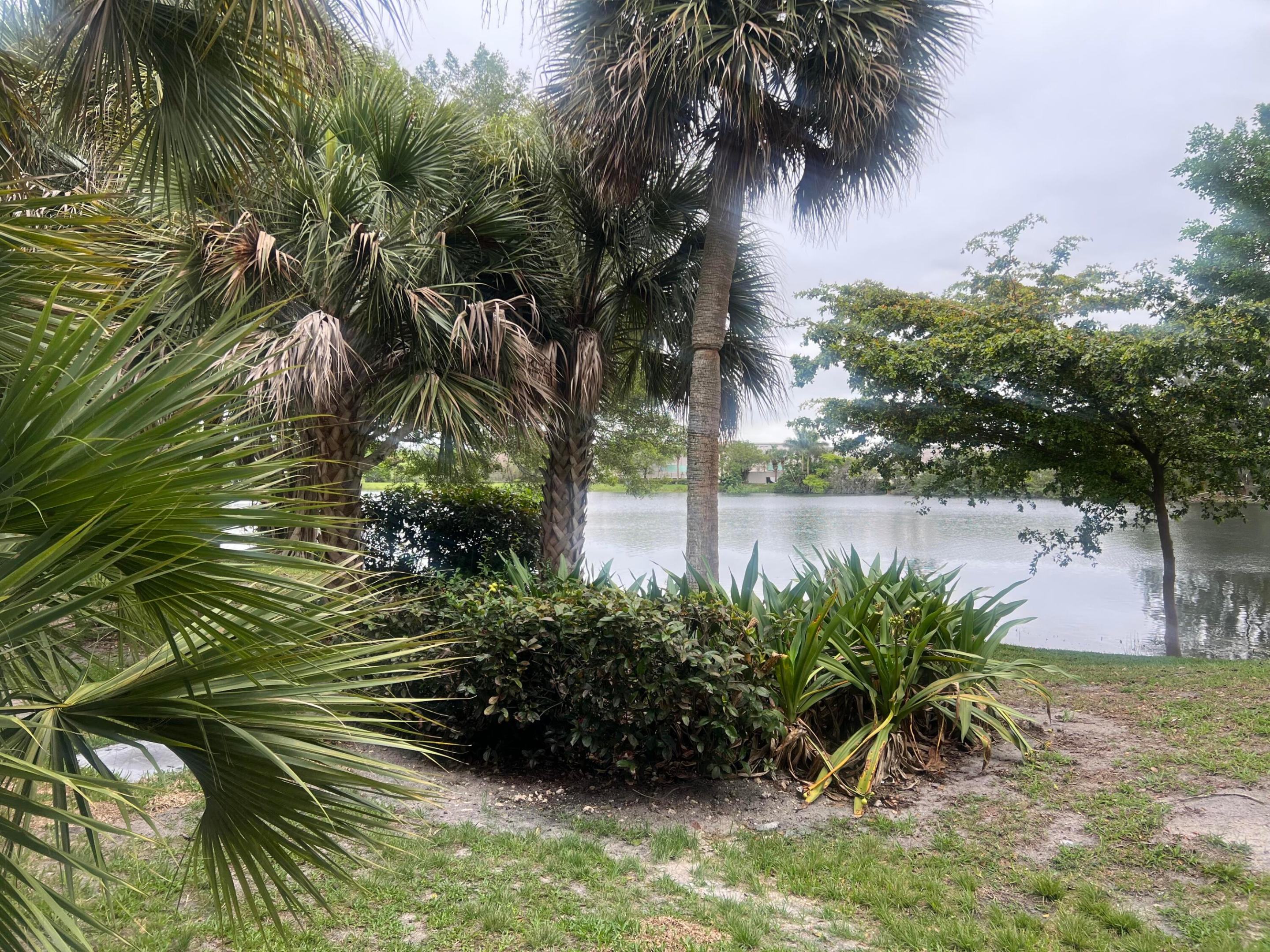 GARDEN LAKES OF INVERRARY - Residential