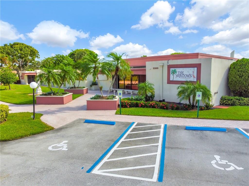 The Meadows Of Crystal La - Residential