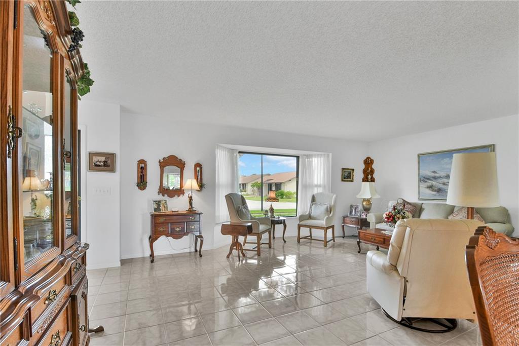 The Meadows Of Crystal La - Residential