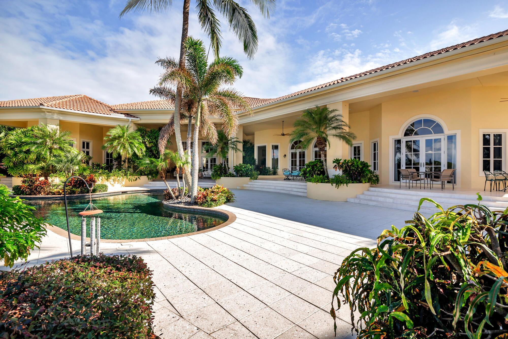 RIVERSIDE ON THE LOXAHATC - Residential