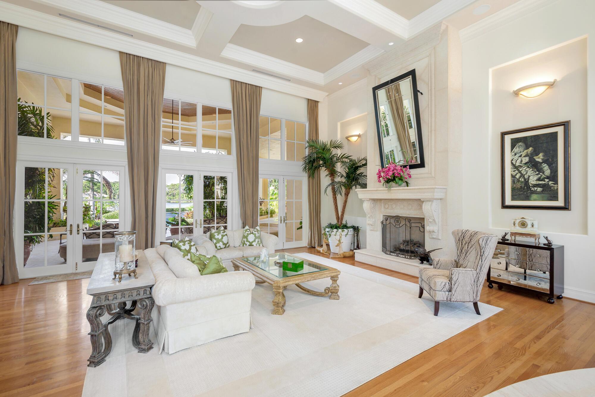 RIVERSIDE ON THE LOXAHATC - Residential