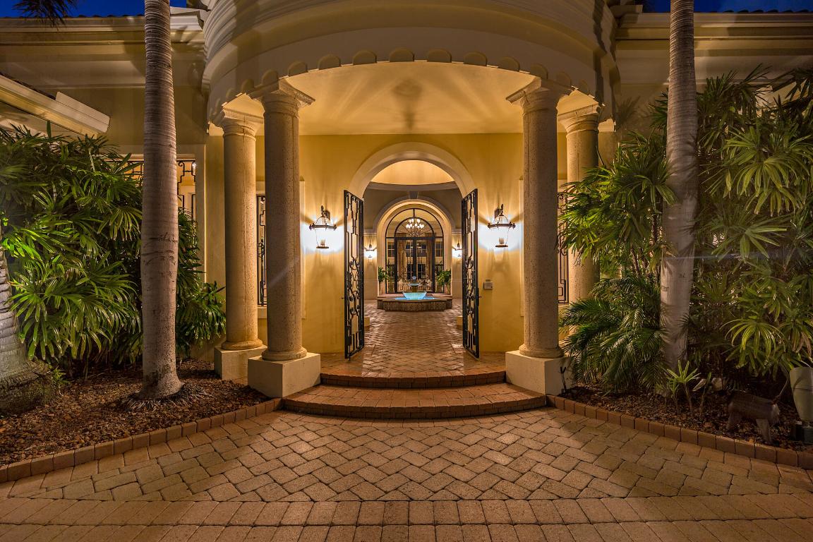 RIVERSIDE ON THE LOXAHATCHEE - Residential