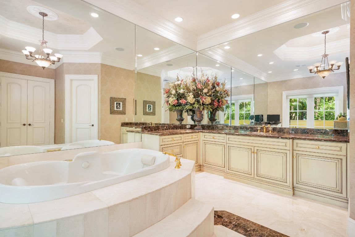 RIVERSIDE ON THE LOXAHATCHEE - Residential