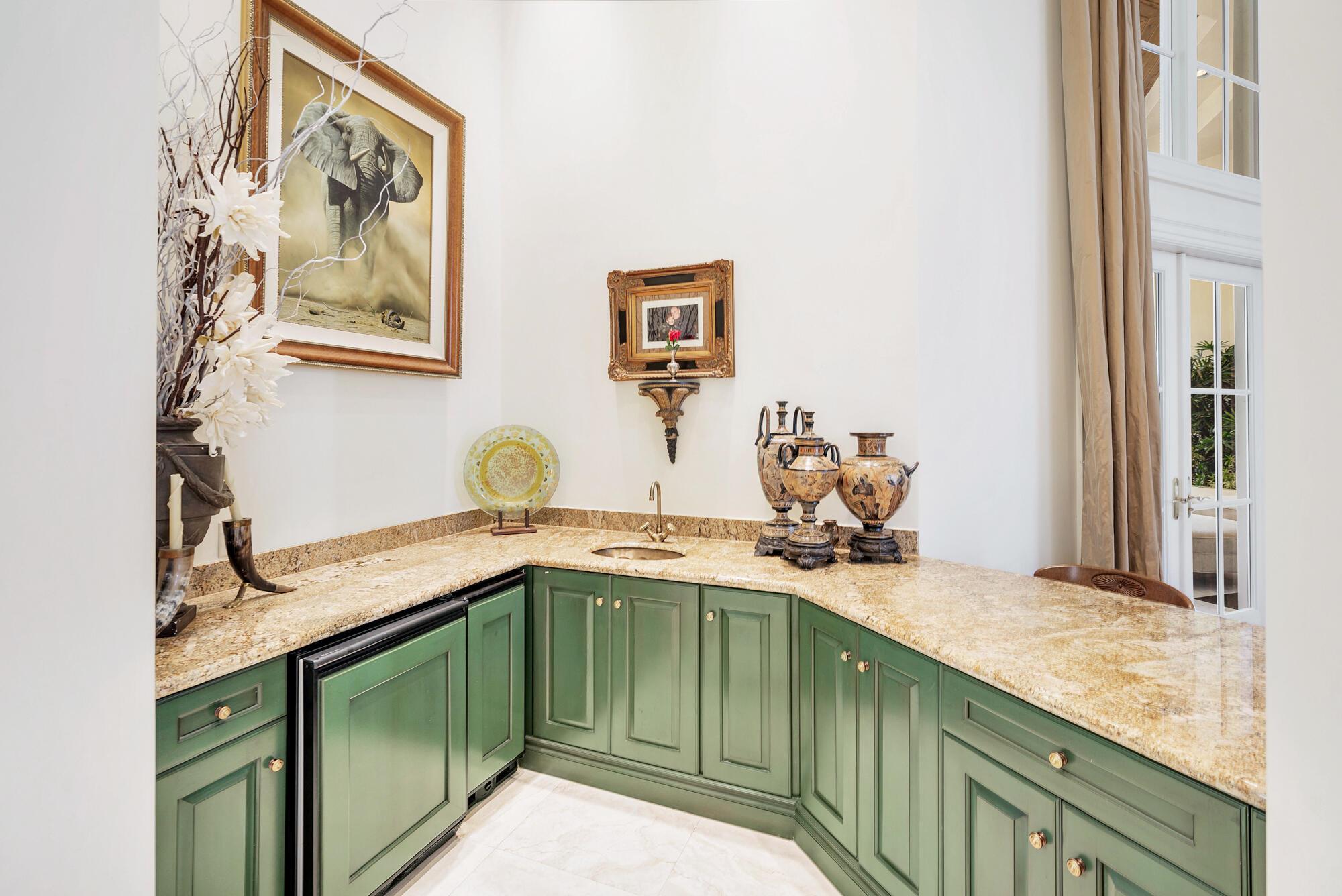 RIVERSIDE ON THE LOXAHATC - Residential