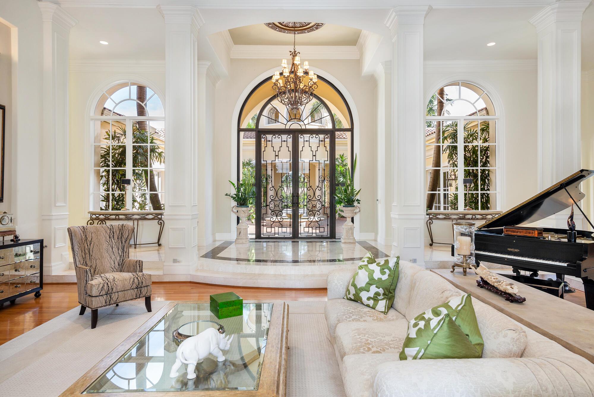 RIVERSIDE ON THE LOXAHATC - Residential