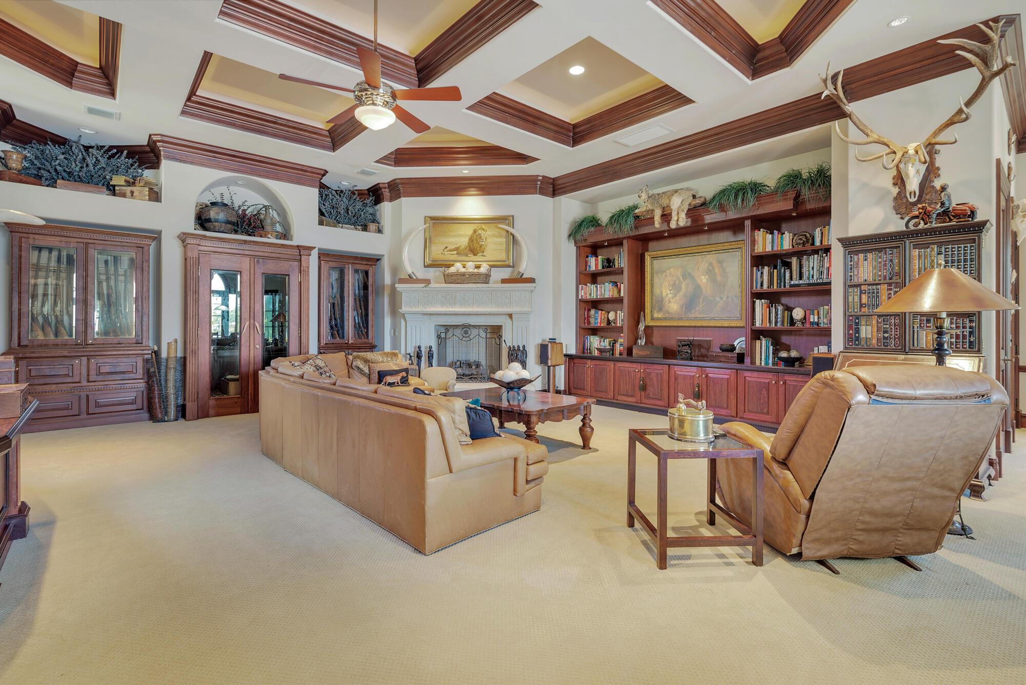 RIVERSIDE ON THE LOXAHATC - Residential