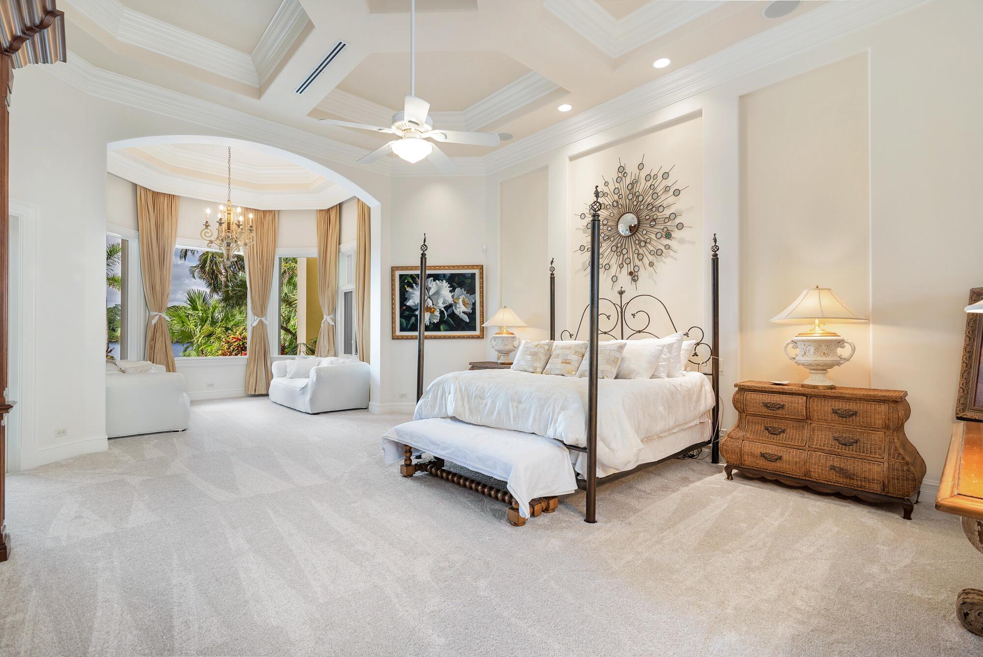 RIVERSIDE ON THE LOXAHATC - Residential