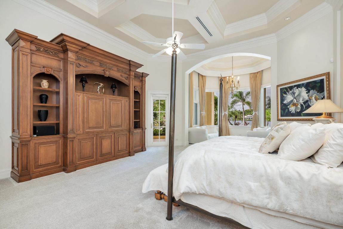 RIVERSIDE ON THE LOXAHATCHEE - Residential