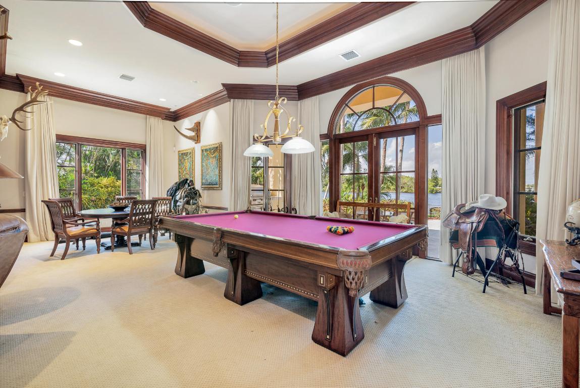 RIVERSIDE ON THE LOXAHATCHEE - Residential