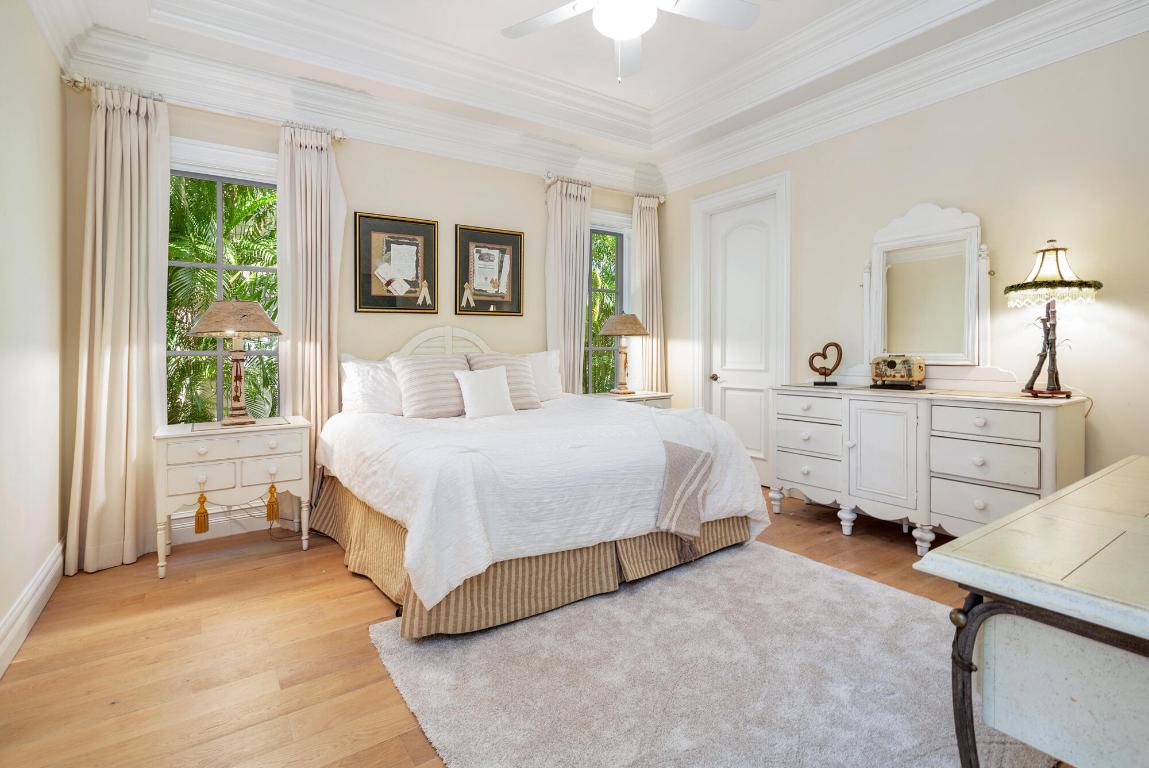 RIVERSIDE ON THE LOXAHATCHEE - Residential