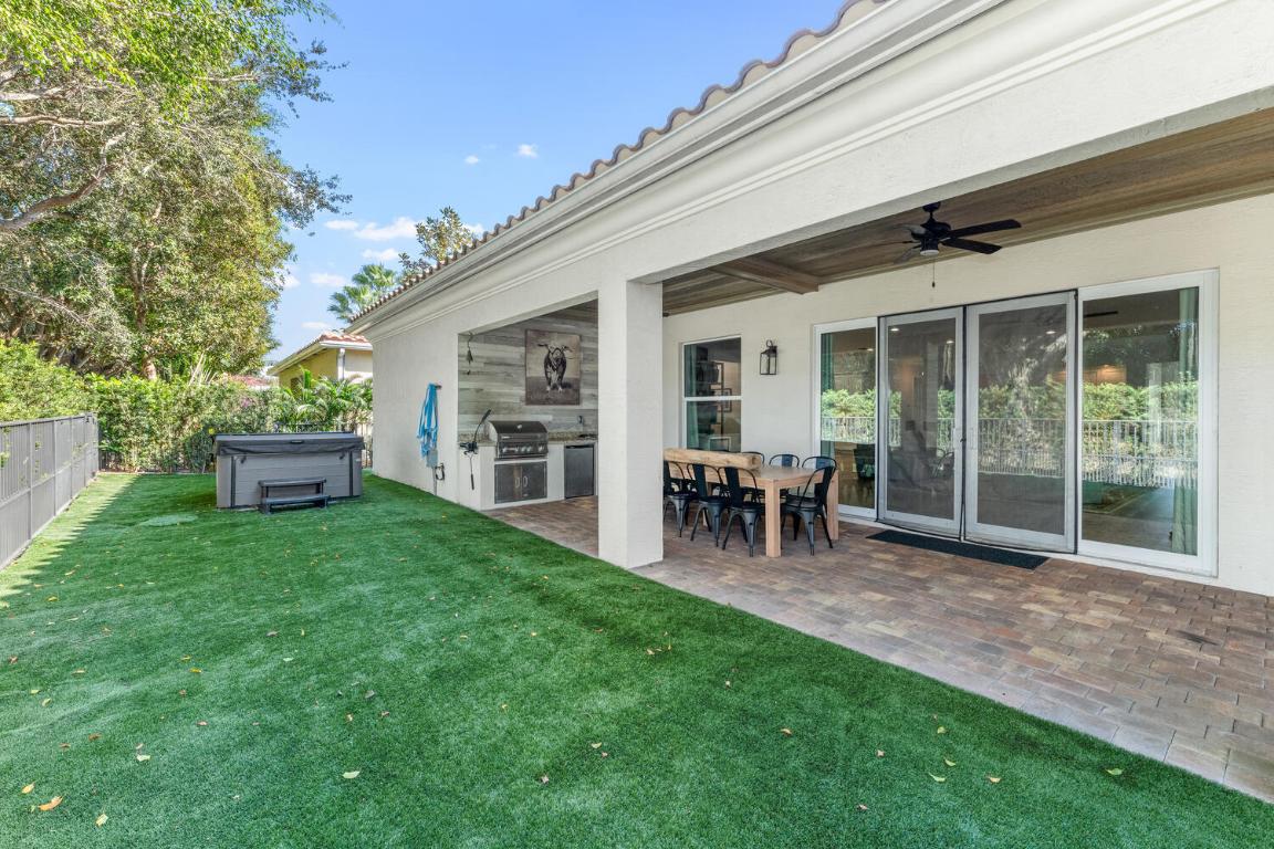 HUNTERS CHASE PB POLO & CC SEC 3 WELLINGTON PUD - Residential