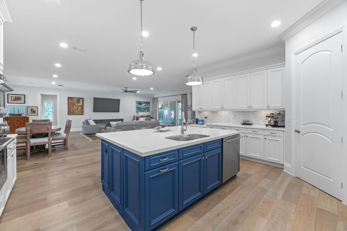 HUNTERS CHASE PB POLO & CC SEC 3 WELLINGTON PUD - Residential