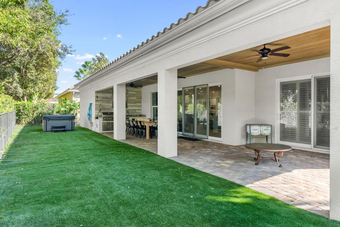 HUNTERS CHASE PB POLO & CC SEC 3 WELLINGTON PUD - Residential