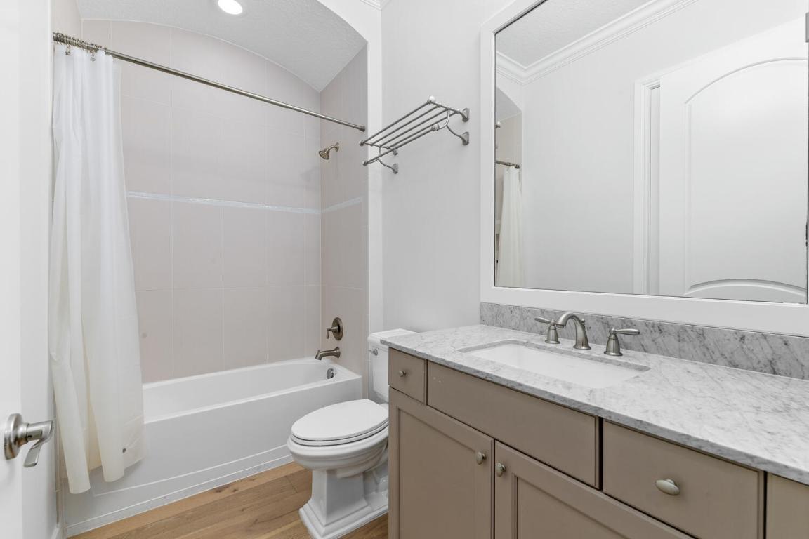 HUNTERS CHASE PB POLO & CC SEC 3 WELLINGTON PUD - Residential