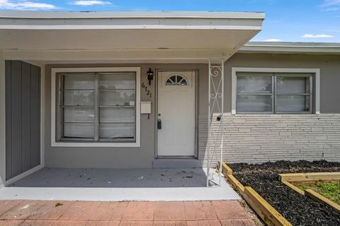Tiny photo for 6721 Simms Street, Hollywood, FL 33024 (MLS # B26014981)