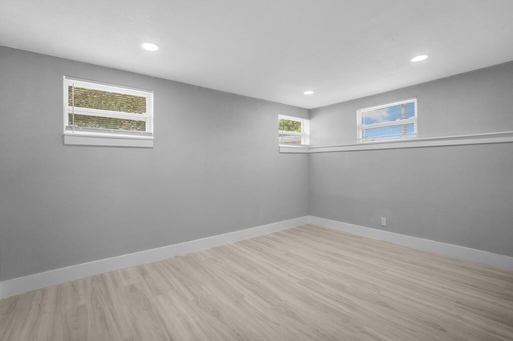 DRIFTWOOD ACRES NO 3 - Residential