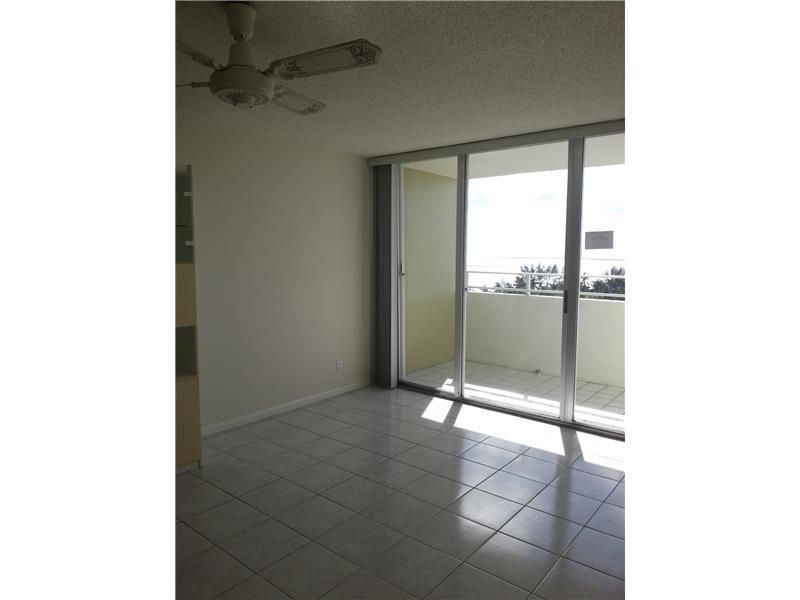 Pompano Beach Club Condo - Residential