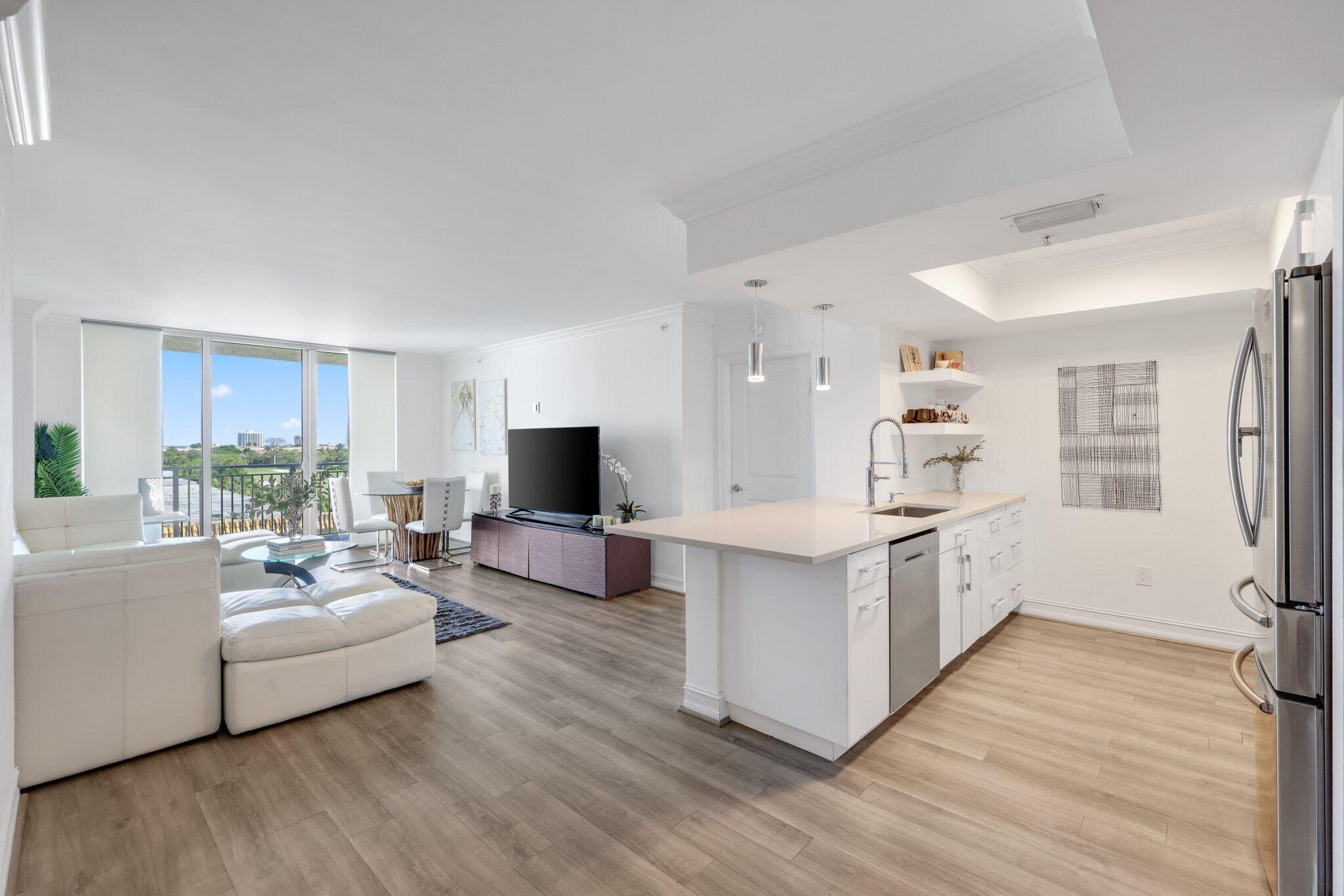 99 SE Mizner Boulevard 609