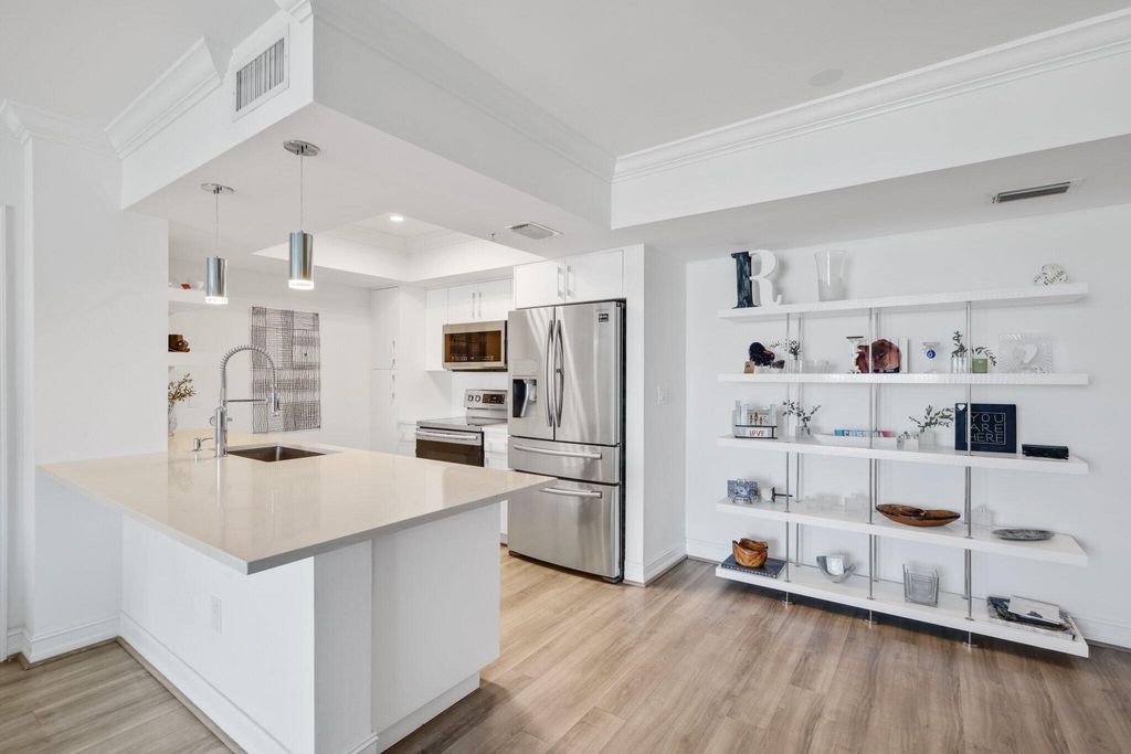 Photo of 99 SE Mizner Boulevard #609, Boca Raton, FL 33432 (MLS # B26011528)