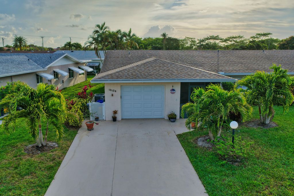 Photo of 13126 Via Vesta, Delray Beach, FL 33484 (MLS # B26003582)