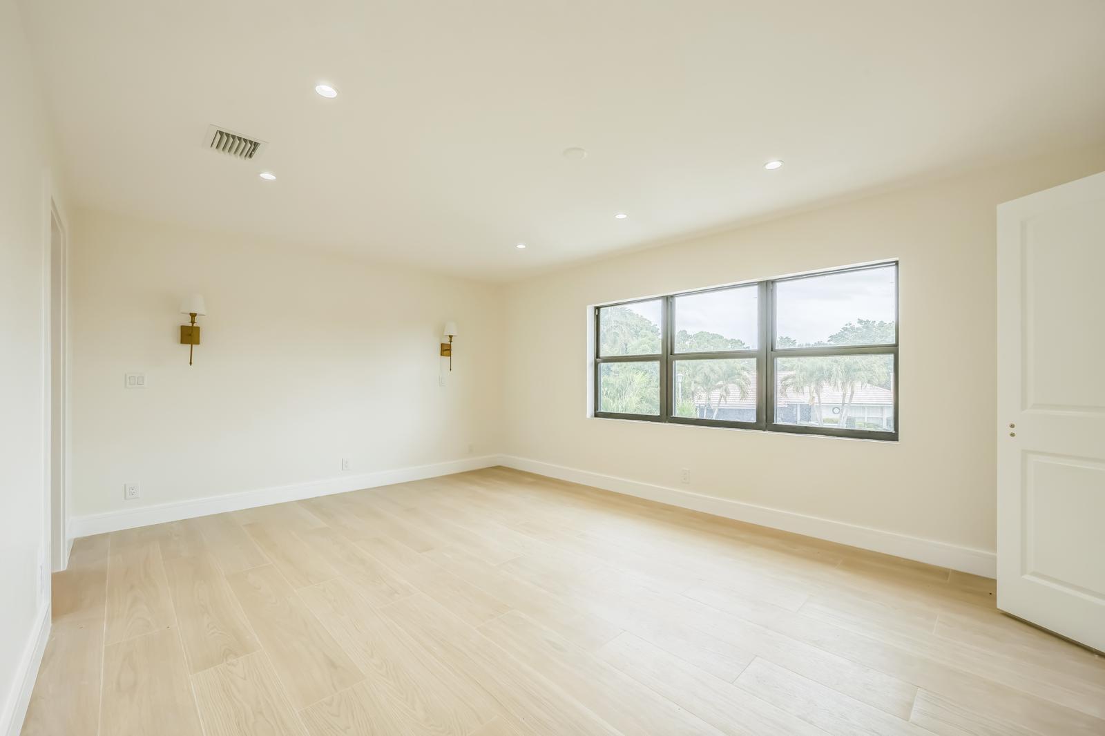 DEL MAR VILLAGE - Residential