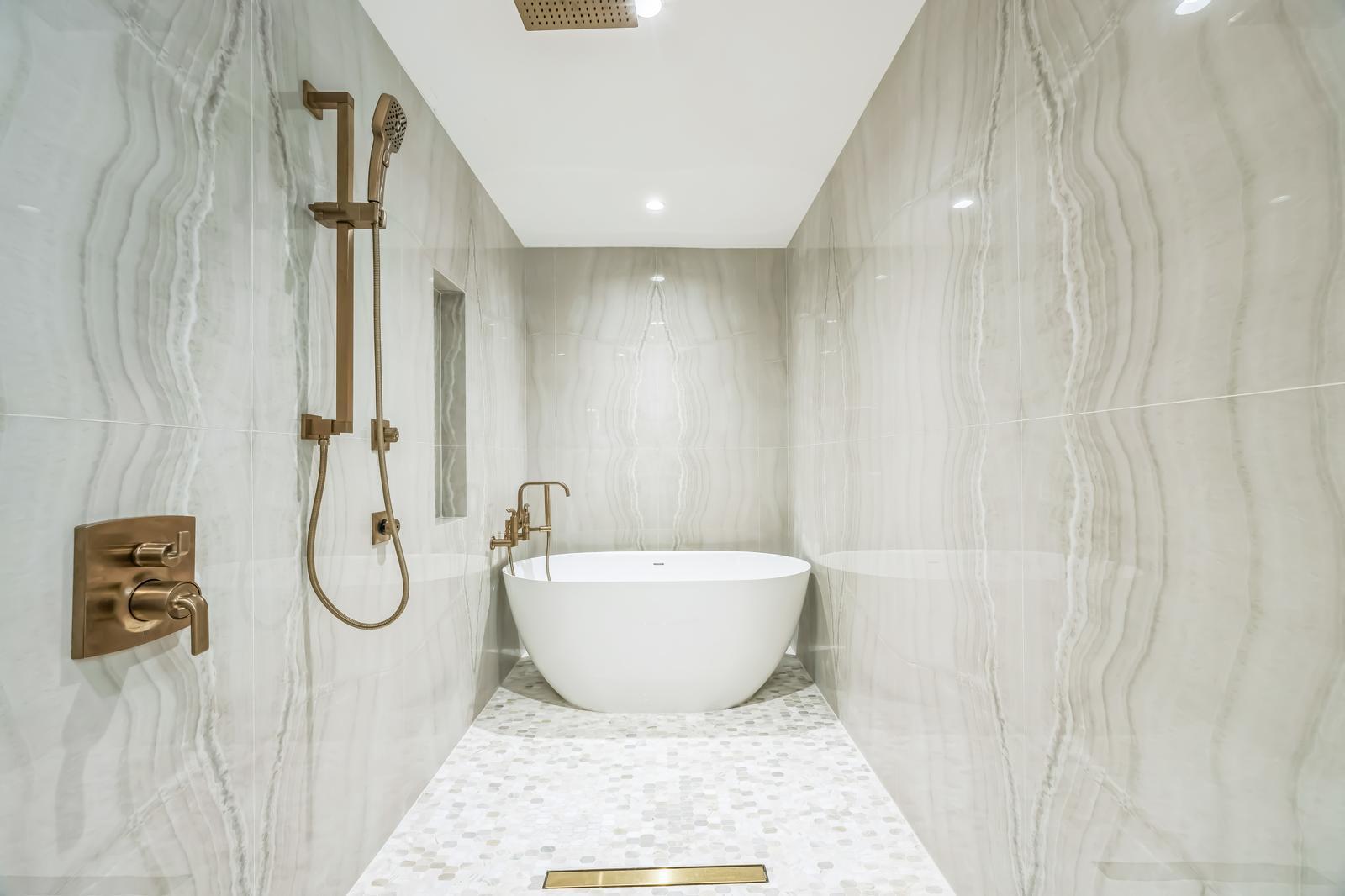 DEL MAR VILLAGE - Residential