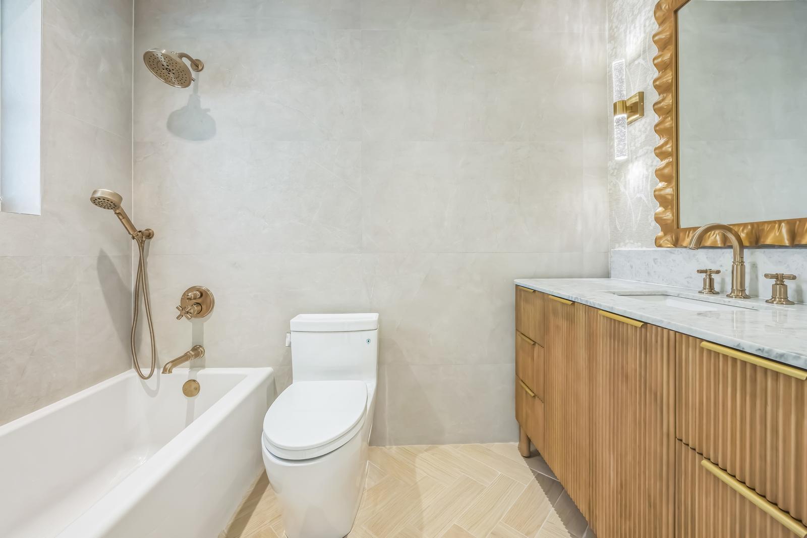 DEL MAR VILLAGE - Residential