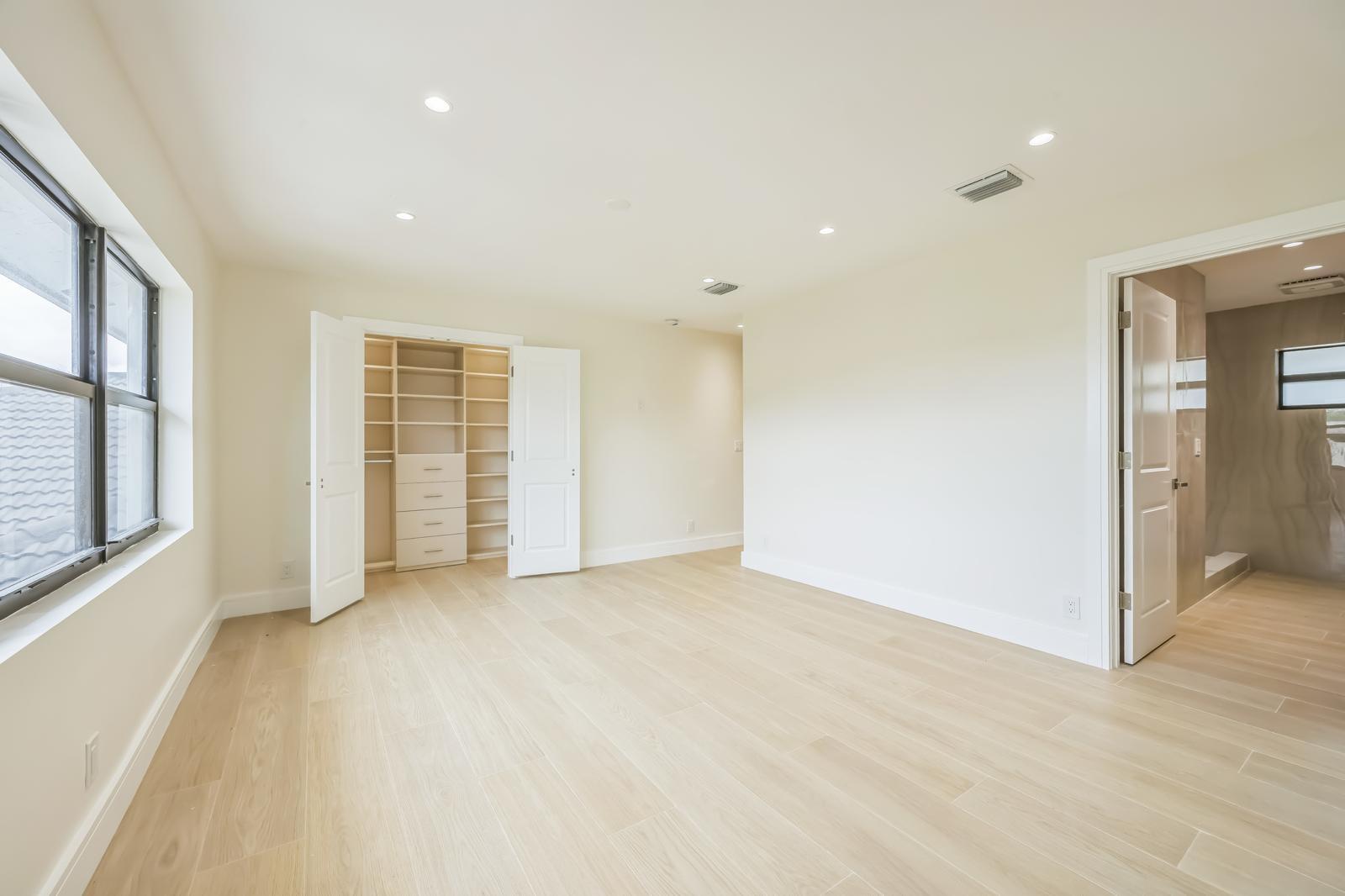 DEL MAR VILLAGE - Residential