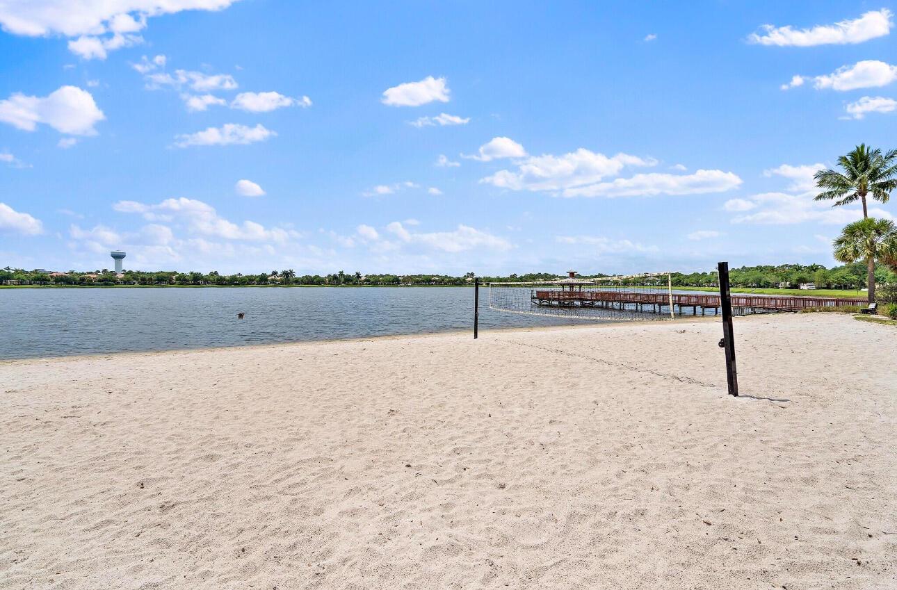 MANSIONS AT EVERGRENE WES - Residential Lease