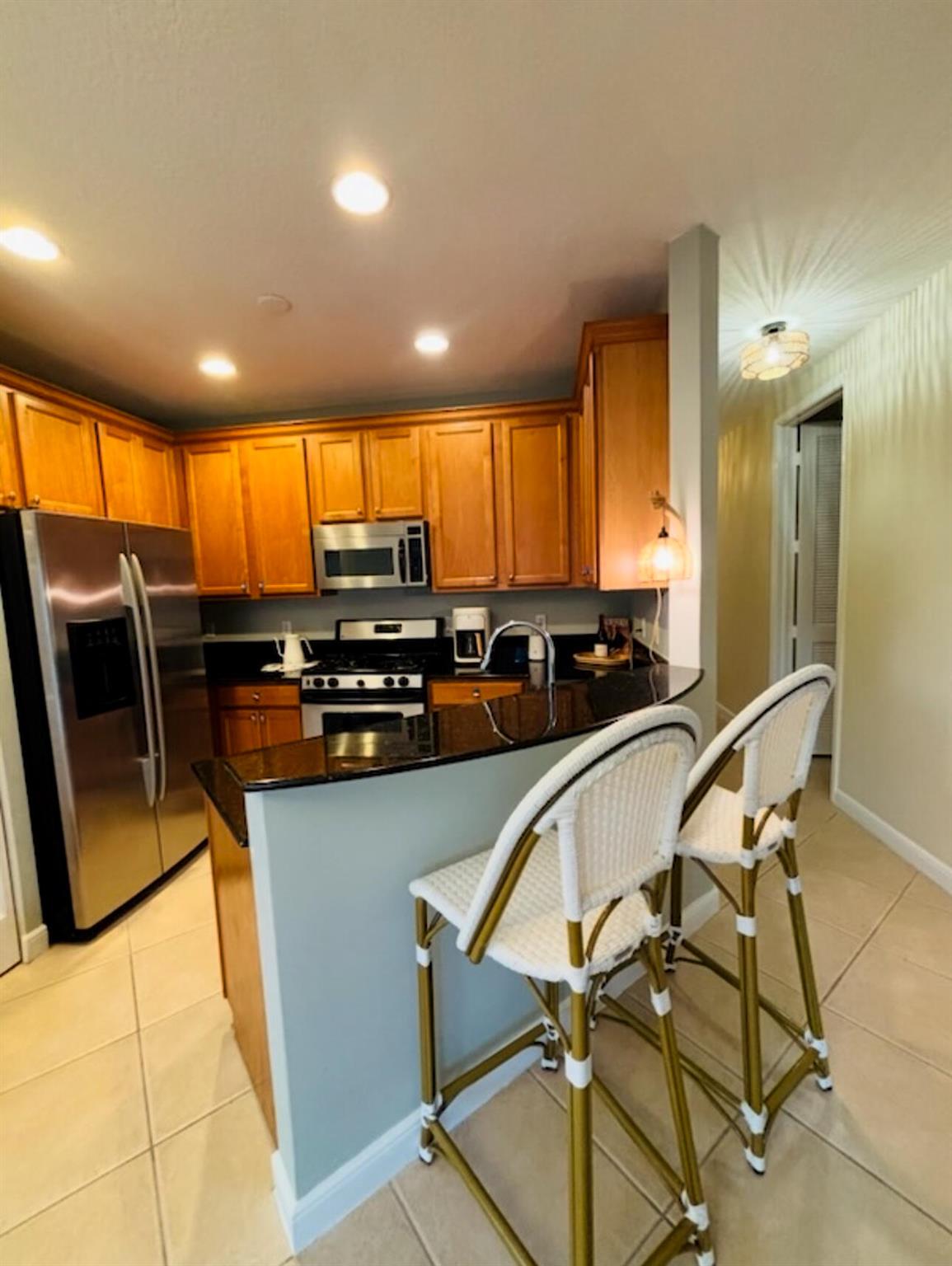 MANSIONS AT EVERGRENE WES - Residential Lease