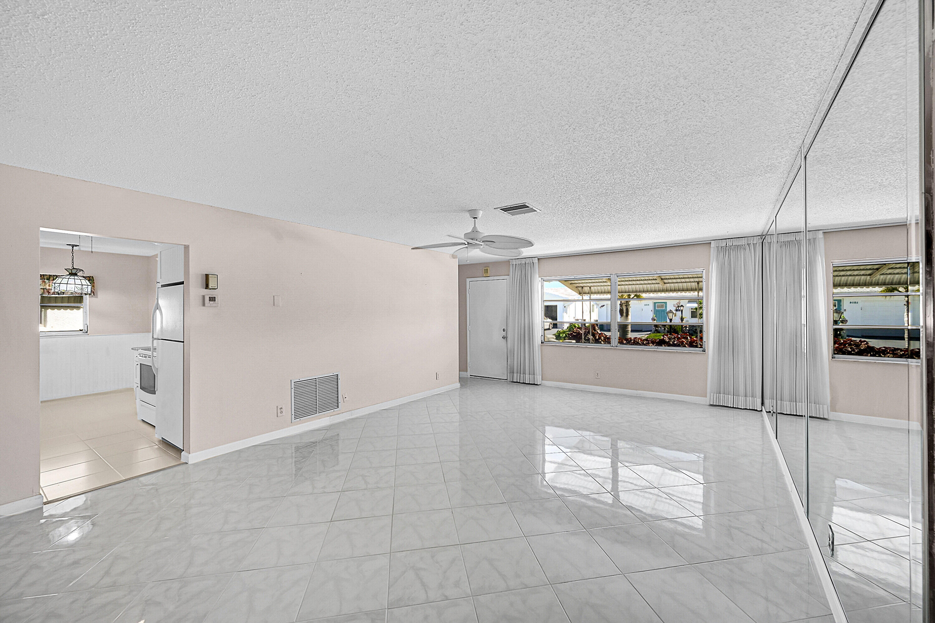 PALM BEACH LEISUREVILLE SEC 10 - Residential