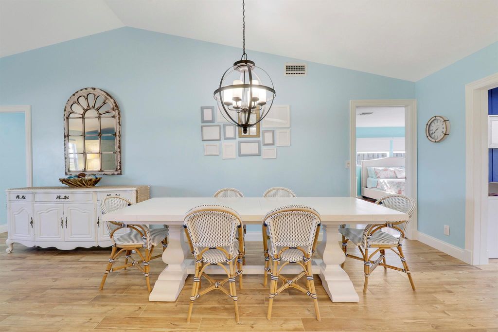 Photo of 6146 Kendrick Street, Jupiter, FL 33458 (MLS # R10993824)