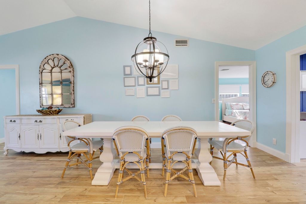 Photo of 6146 Kendrick Street, Jupiter, FL 33458 (MLS # R10993824)