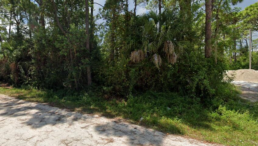 Great opportunity to build your dream home on a beautiful lot in quaint neighborhood of Vero Beach!